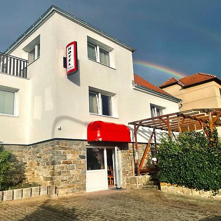 Hotel Penzion Fontana Náměšť nad Oslavou Zewnętrze zdjęcie