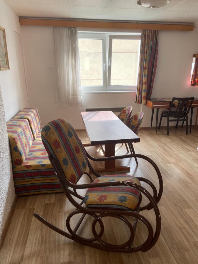 Hotel Penzion Fontana Náměšť nad Oslavou Zewnętrze zdjęcie
