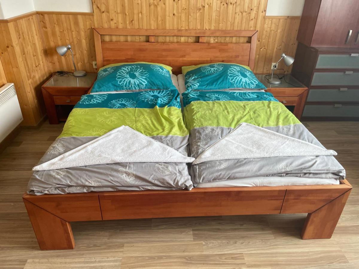 Hotel Penzion Fontana Náměšť nad Oslavou Zewnętrze zdjęcie